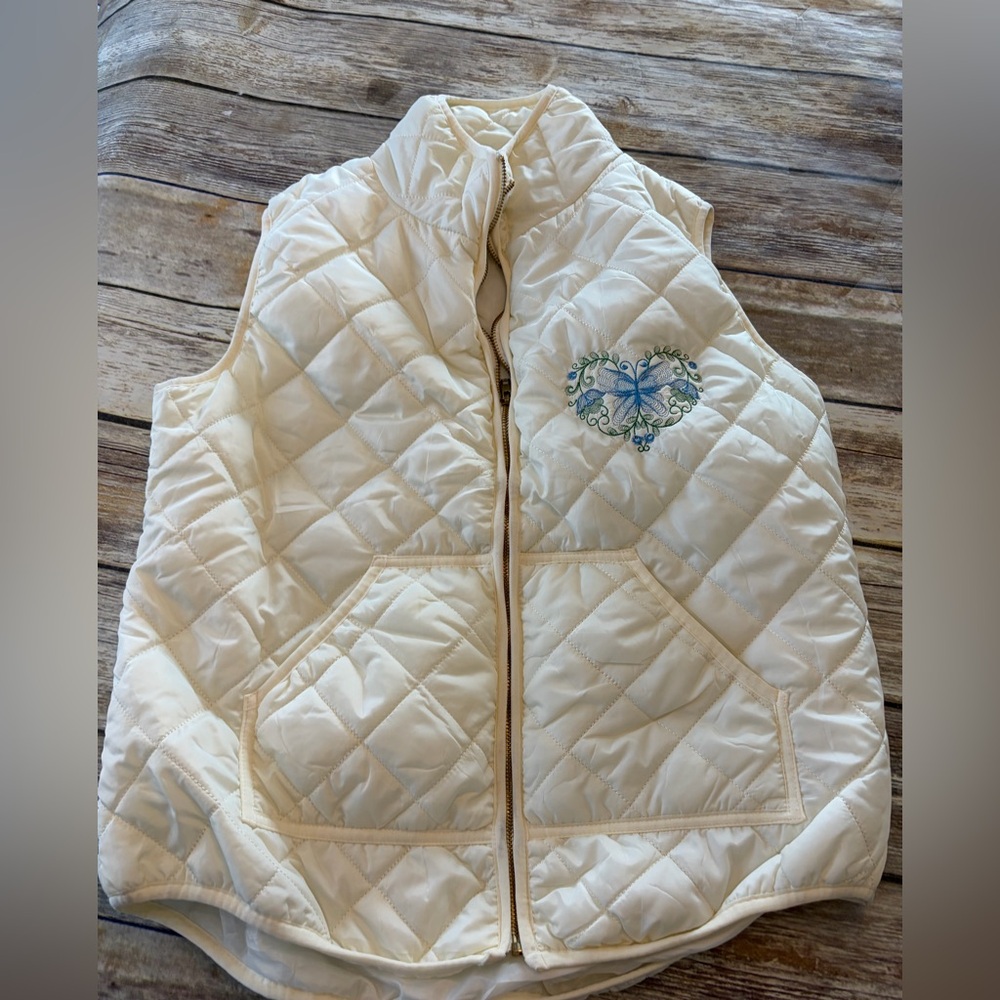 Women's‎ Cream Quilted Vest